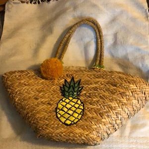 Vintage pineapple woven tote